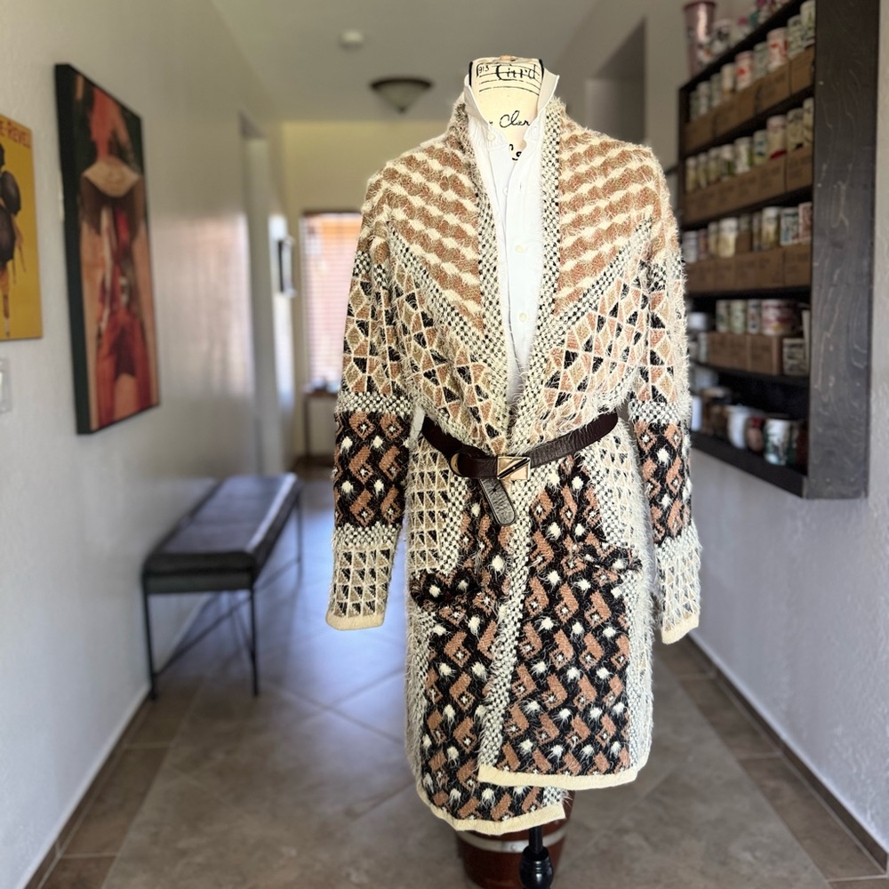 Nostalgia Geometric Knit Cardigan in Cream and Brown